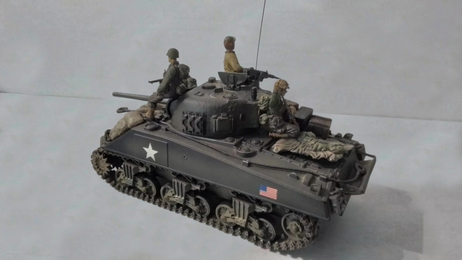 FORCES OF VALOR M4A3 SHERMAN US ARMY NORMANDY D-DAY JUNE 6TH 1944