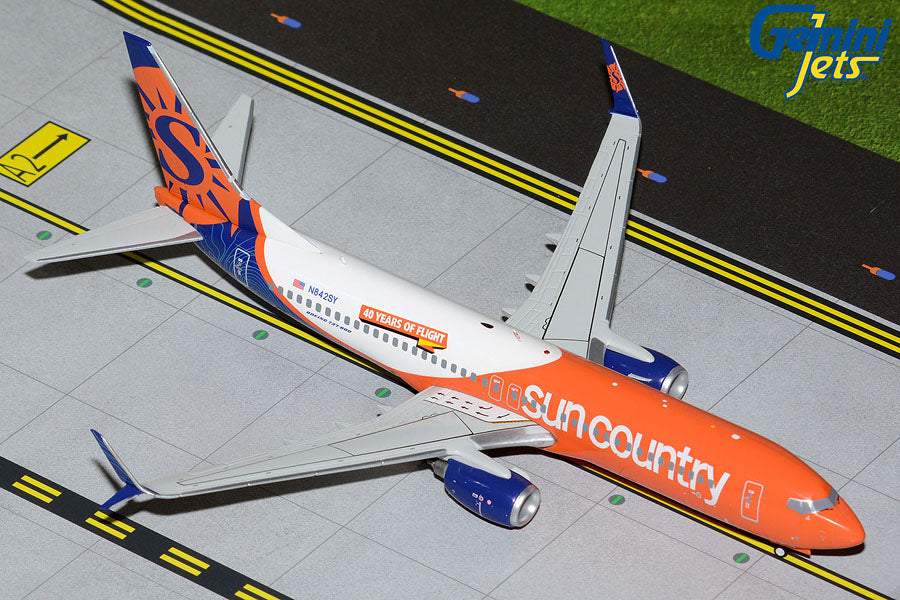 GEMINI JETS B737 SUN COUNTRY "40 YEARS OF FLIGHT" REG: N842SY