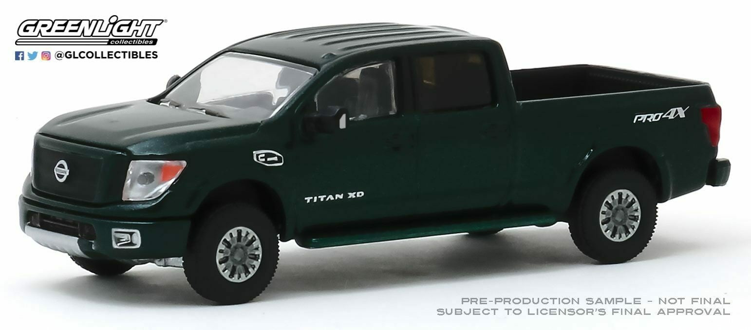 GREENLIGHT 2019 NISSAN TITAN XD PRO-4X - MIDNIGHT PINE METALLIC