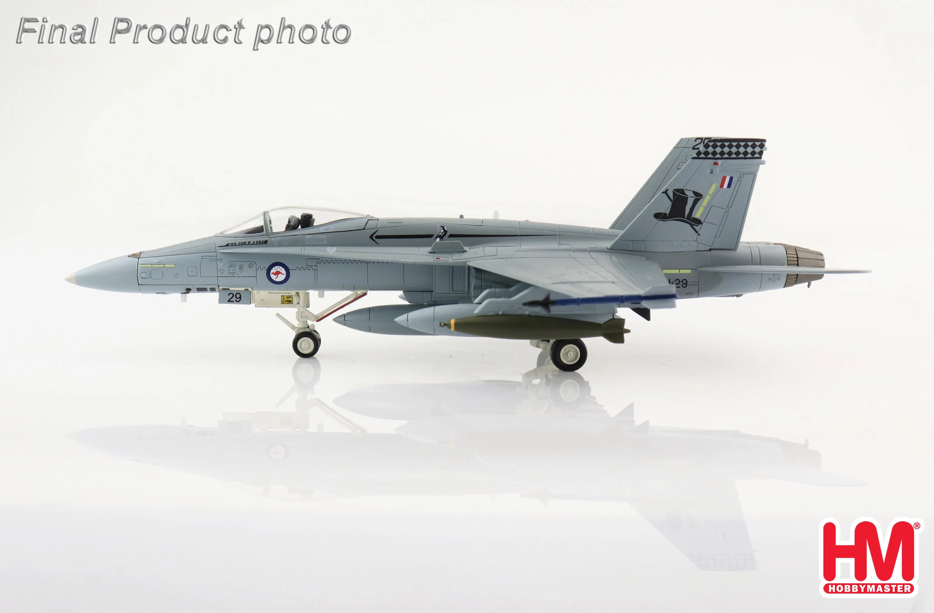 HOBBY MASTER F/A-18A HORNET TOP HAT A21-29 75 SQN RAAF 1990