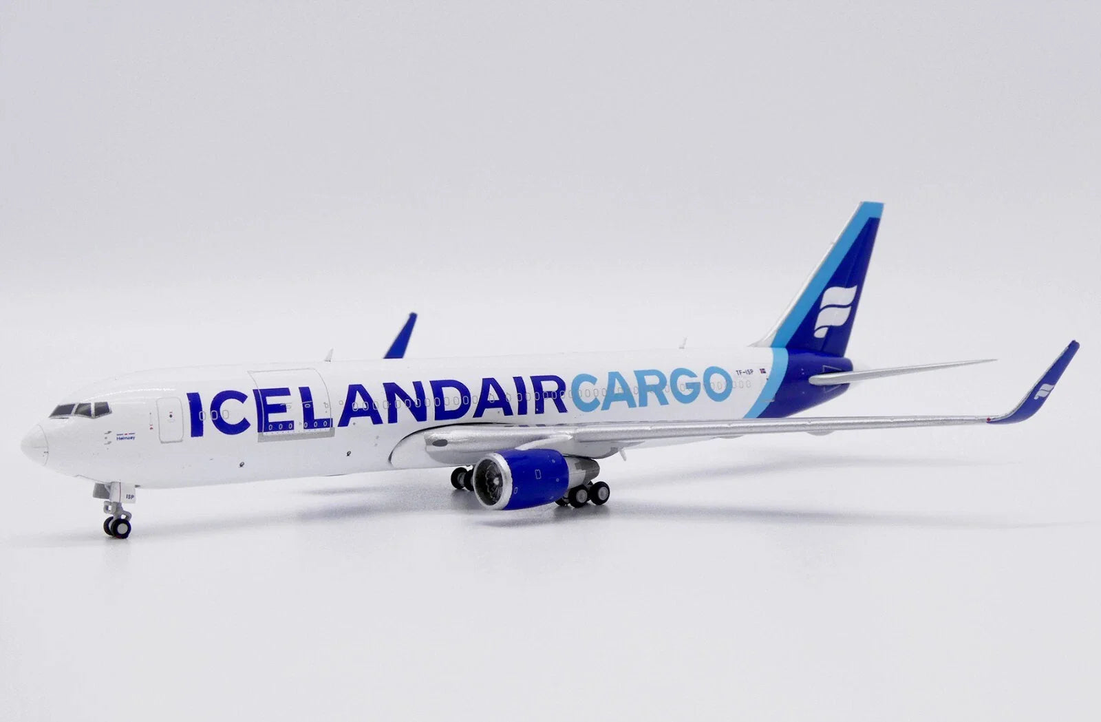 JC WINGS B767-300(ER)(BCF) ICELANDAIR CARGO REG: TF-ISP