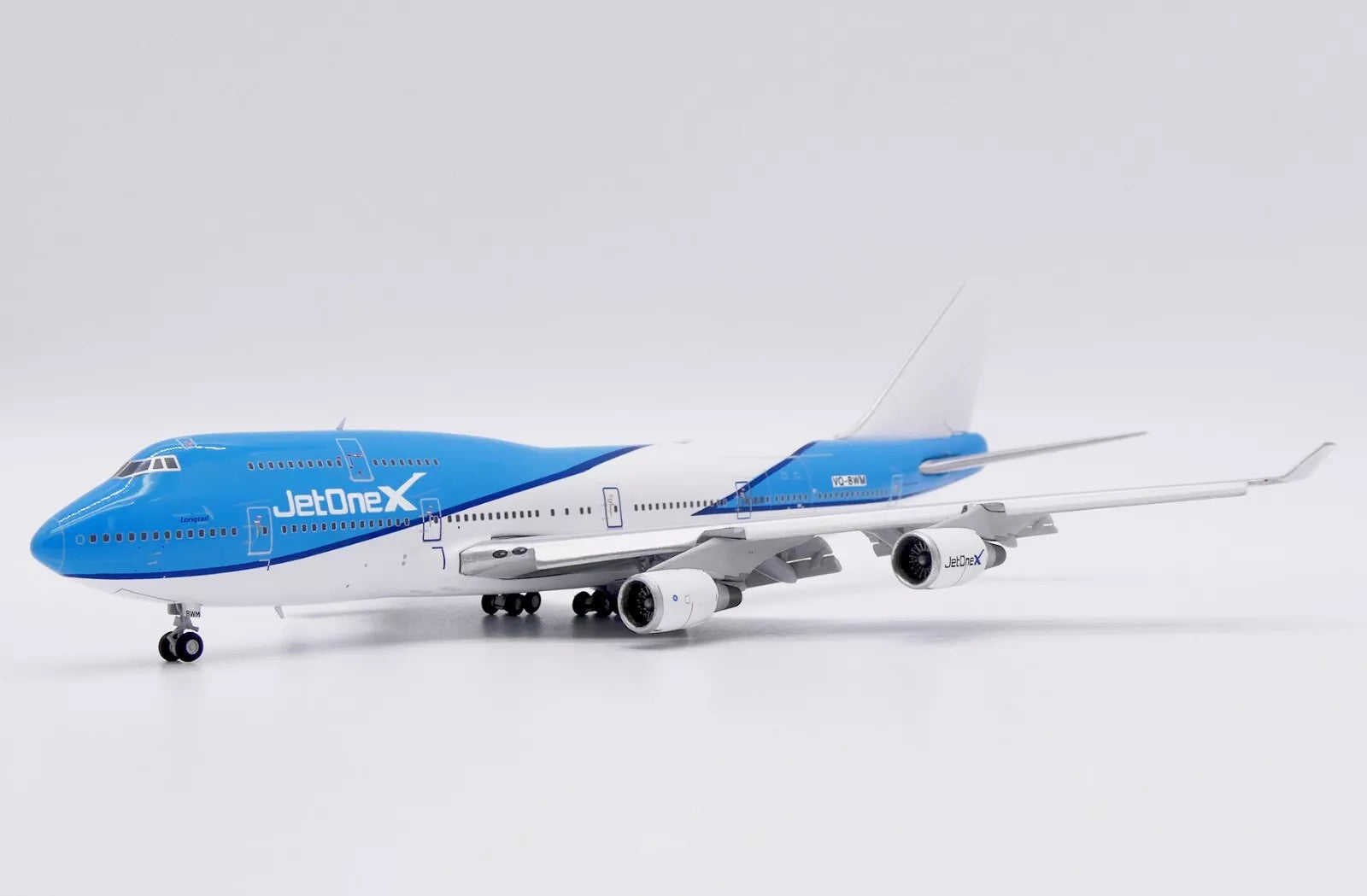 JCWINGS B747-400 JETONEX (FLAP DOWN) REG: VQ-BWM