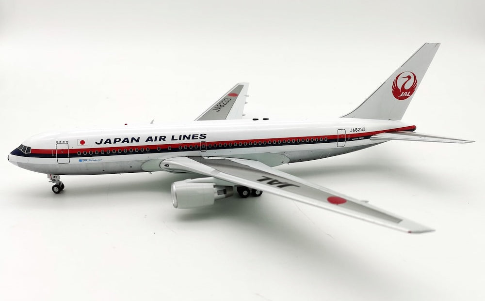 JFOX B767-246 JAPAN AIRLINES REG: JA8233