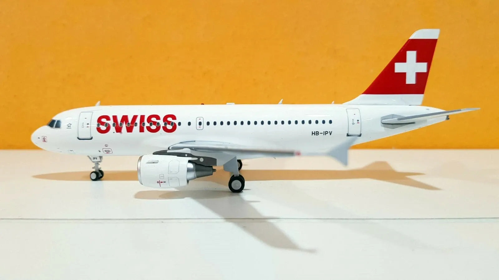 JFOX A319-112 SWISS INTERNATIONAL AIRLINES REG: HB-IPV