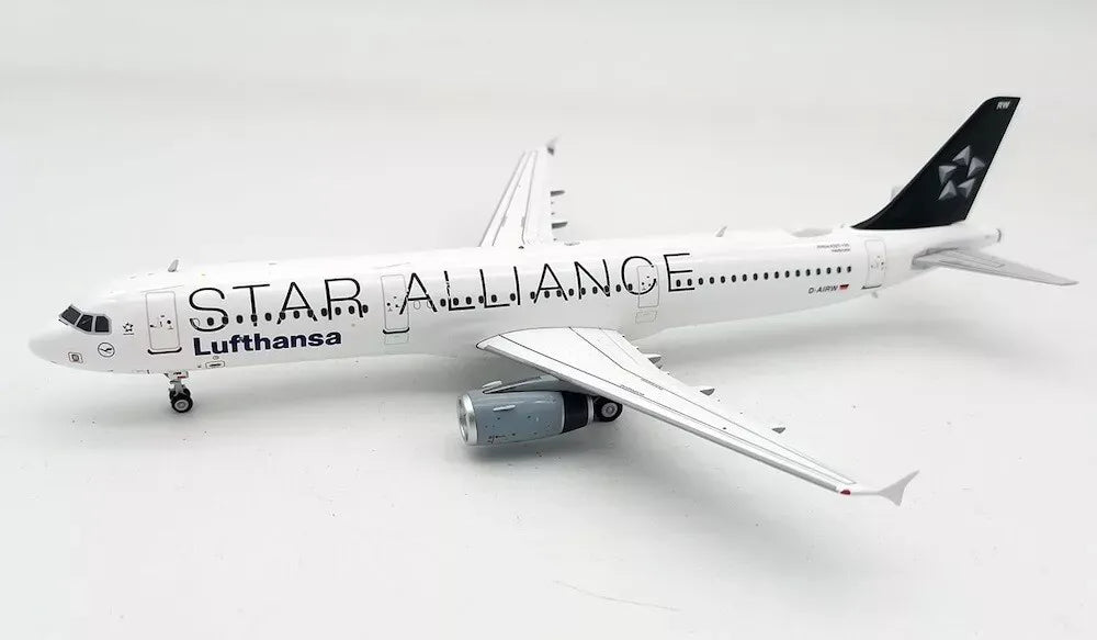 JFOX A321-131 LUFTHANSA "STAR ALLIANCE" REG: D-AIWR
