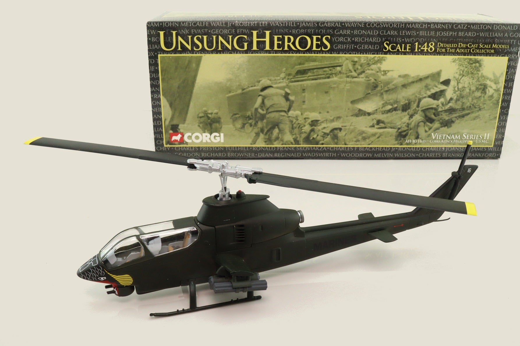 CORGI AH-1G HUEY COBRA ATTACK HELICOPTER